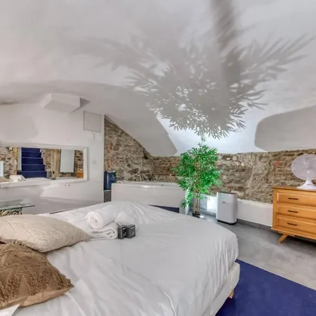 Apartment Royal Et Balneo Privatif *